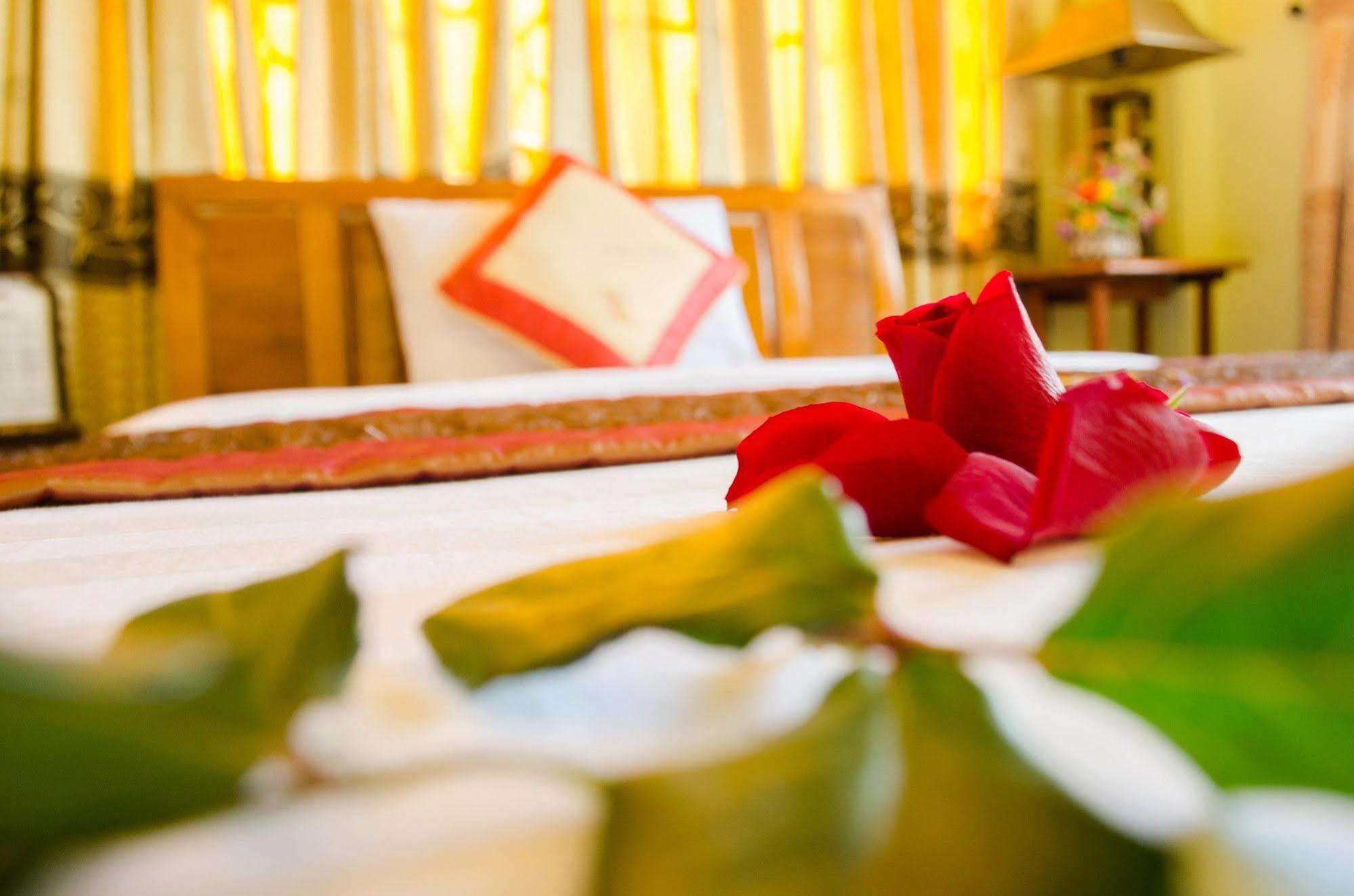 Nhu Phu Hotel Huế Ngoại thất bức ảnh